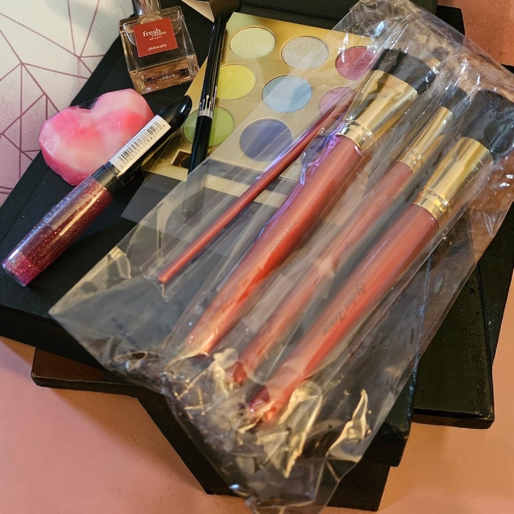 Mystery Box - Picture 8 of 12